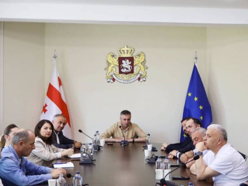 სახელმწიფო რწმუნებულის ადმინისტრაციაში, პაპუნა მარგველიძის ხელმძღვანელობით, გაიმართა...